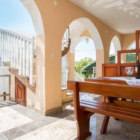 Gemuetliche Branko 2 By Interhome Šilo