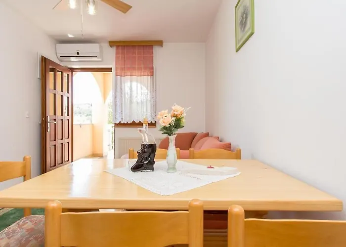 Gemuetliche Branko 2 By Interhome Apartament Šilo